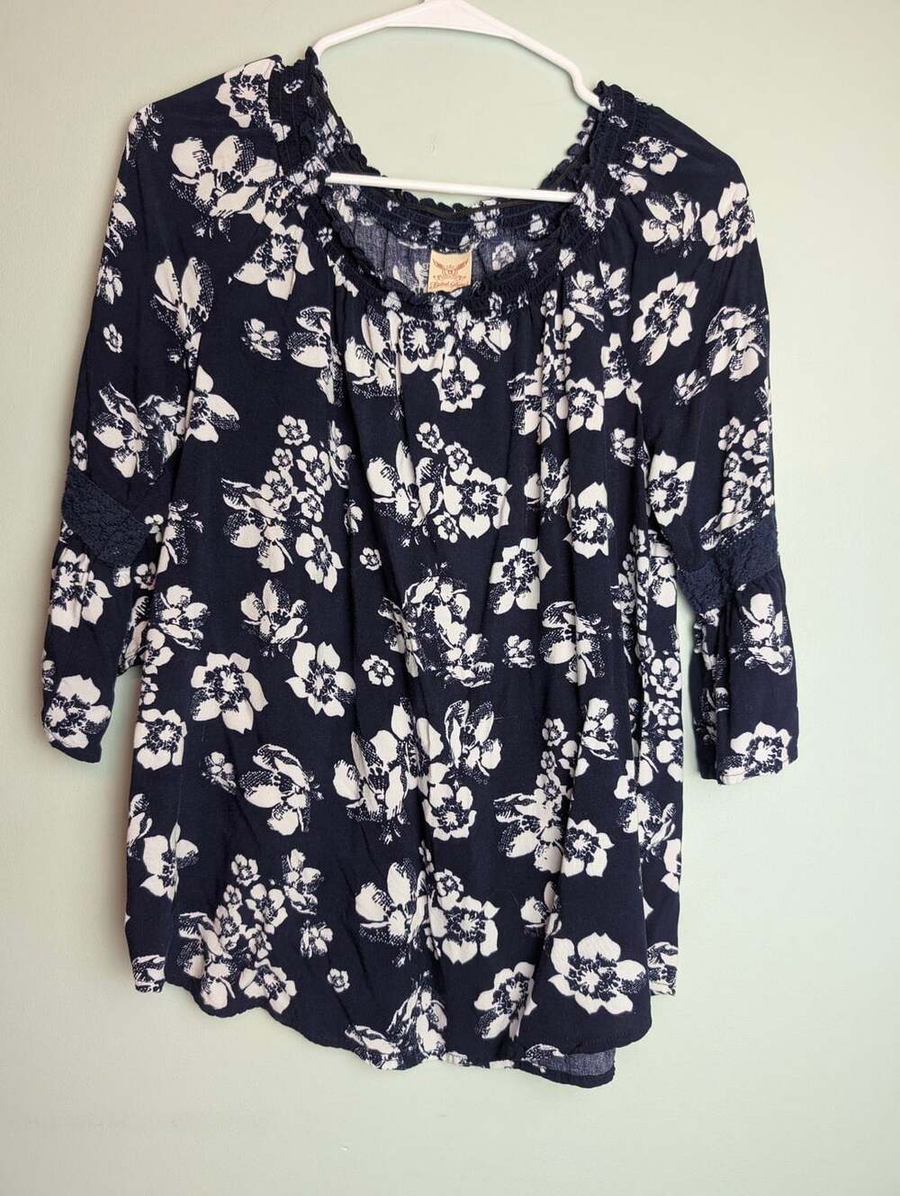 Bohochic Flloralprint Faded Glory Blouse Blue White Floral Boho Top